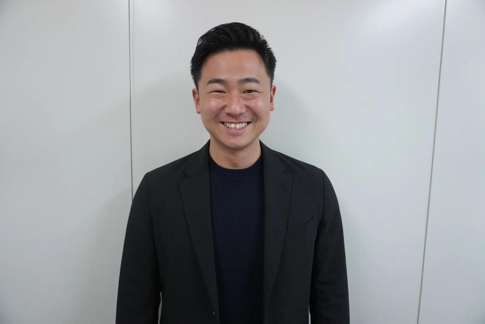 販売事業部 課長 乃万 真大