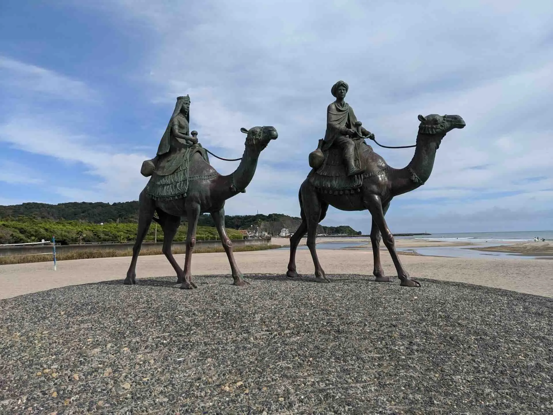 月の砂漠記念館